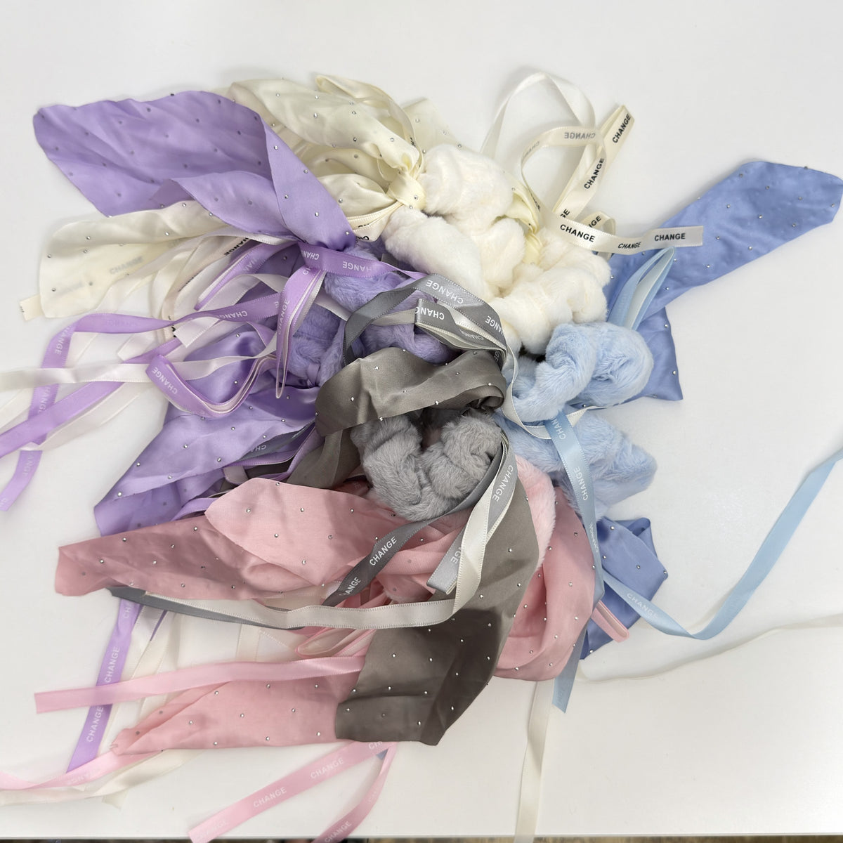 HPN-2676 (1 pc) Rhinestone Ribbon String Scrunchies