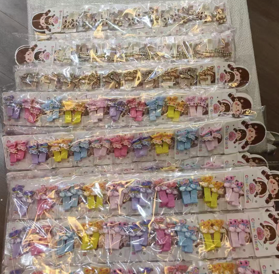 HPN-2636 (1 card) Mini Hair Clip Set